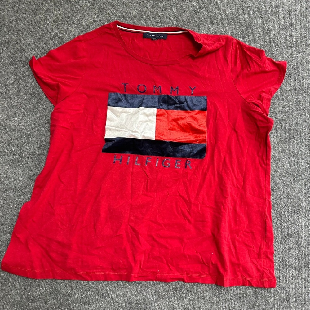 Tommy Hilfiger T-Shirt Womens Size 1X Red Satin Flag Logo Short Sleeve Tee